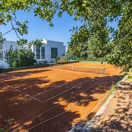 Apartman Heta III *